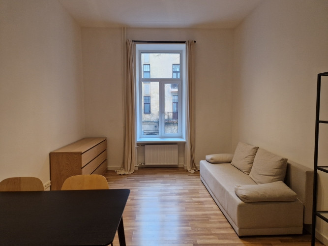 Izīrē 3-istabu dzīvokli, 52 m2 platībā Skolas ielā 13, Rīgā.  Dzīvokļa plānojums sastāv no 2 izolētā Рига - изображение 12