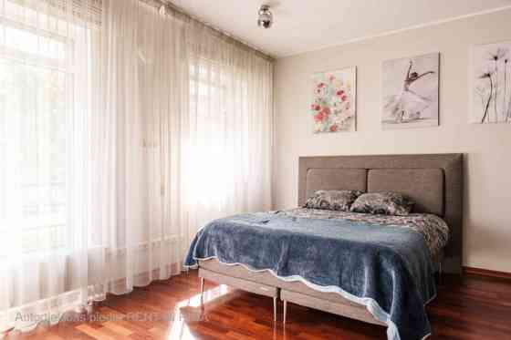 Просторная студия в новом проекте на Кипсале.  Квартира включает гостиную, Рига