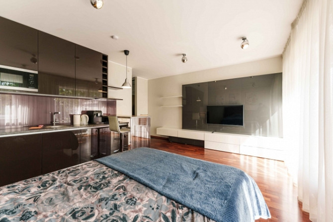 Просторная студия в новом проекте на Кипсале.  Квартира включает гостиную, Рига - изображение 6