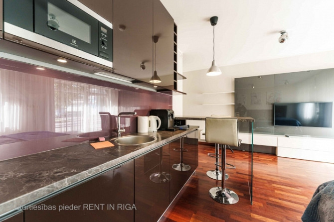Просторная студия в новом проекте на Кипсале.  Квартира включает гостиную, Рига - изображение 7