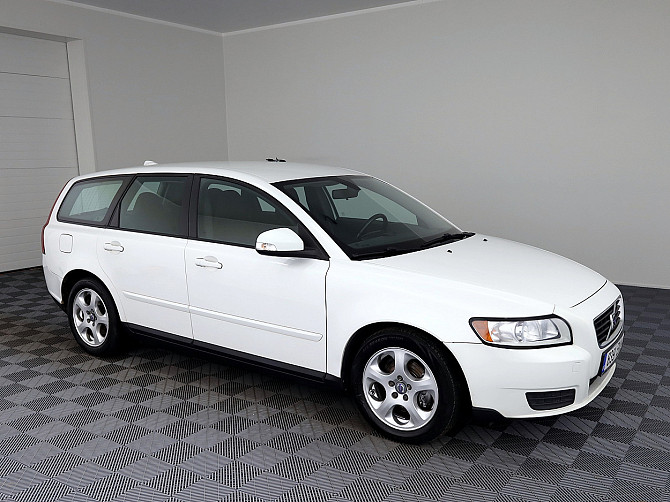 Volvo V50 Estate Facelift 1.6 D4 80kW Tallina - foto 1