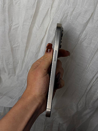 IPhone 15 Pro Max, 256 GB, Natural Titanium.
Всё работает отлично: Face ID, камеры, динамики,... Rīga - foto 6