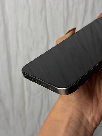 IPhone 15 Pro Max, 256 GB, Natural Titanium.
Всё работает отлично: Face ID, камеры, динамики,... Rīga - foto 1