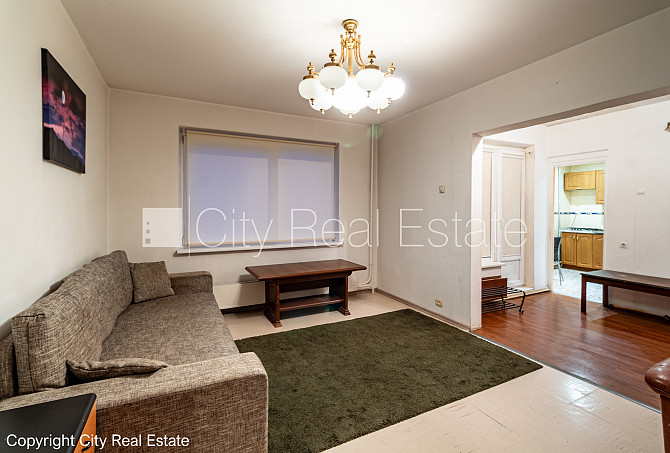 Zeme īpašumā, pagalma ēka, labiekārtota apzaļumota teritorija, vieta automašīnai, Rīga - foto 1