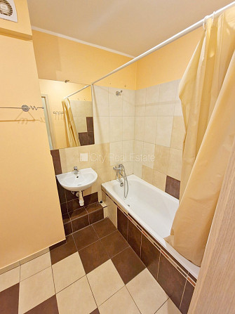 Земля в собственности, фасадный дом, реновированный дом, подъездная дорога Рига - изображение 13