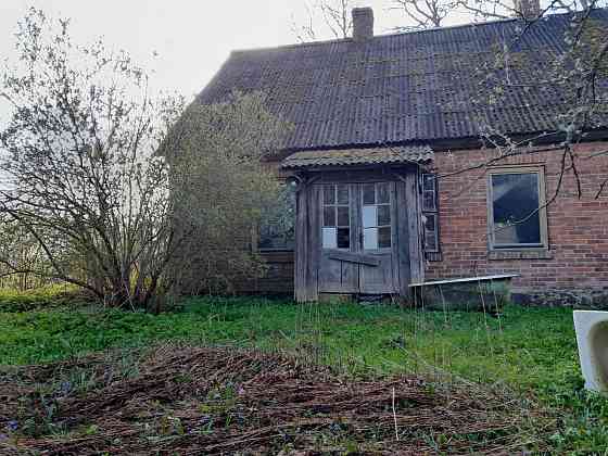 Pārdod atjaunojamu lauku īpašumu 25km no Kuldīgas
Mūra/ķieģeļu dzīvojamā ēka un vairākas saimniecība Кулдига и Кулдигский край