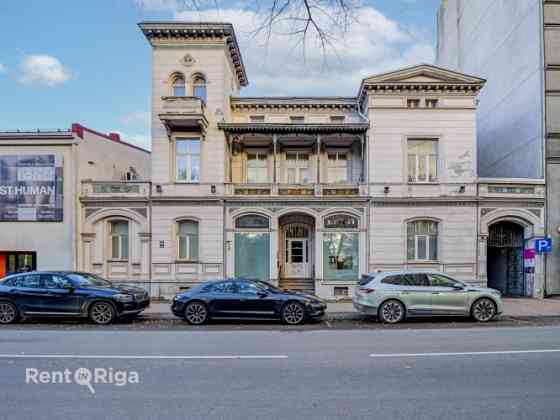 Сдаются помещения в историческом здании на улице Элизабетес, напротив парка Рига