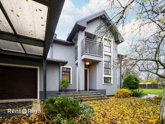 Продаётся уютный и просторный семейный дом в Пурвциемсе, на улице Браслас. Дом Rīga