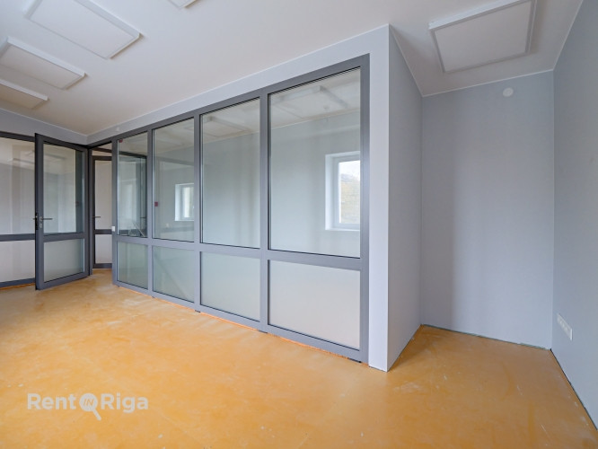 Новый автономный офис в Тихом центре  в двух уровнях, с отдельным входом. Рига - изображение 8