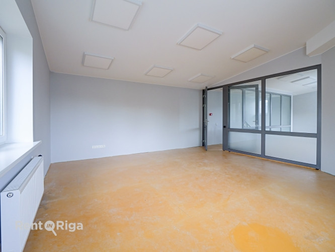 Новый автономный офис в Тихом центре  в двух уровнях, с отдельным входом. Рига - изображение 9