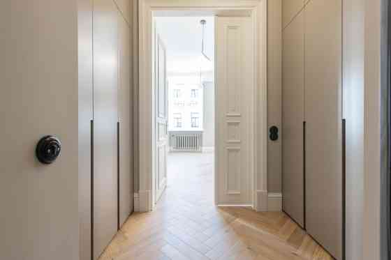 Эксклюзивная полностью реставрированная квартира у Верманского сада  Доступна с Rīga