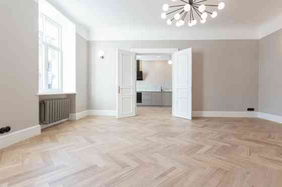 Эксклюзивная полностью реставрированная квартира у Верманского сада  Доступна с Rīga