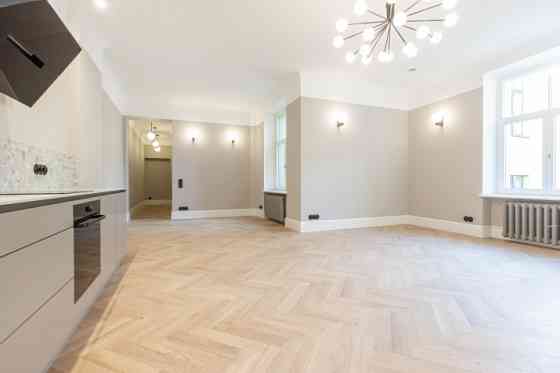 Эксклюзивная полностью обновлённая квартира у Верманского сада  Квартира (4 Rīga