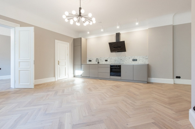 Ekskluzīvs, pilnībā atjaunots dzīvoklis pie Vērmanes dārza  Dzīvoklis (4. stāvs): - Plašs Rīga - foto 3