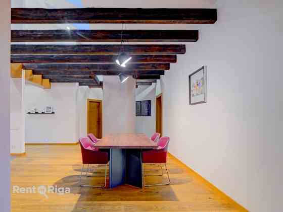 Комфорт частного дома в сочетании с преимуществами квартиры. Квартира светлая, Rīga