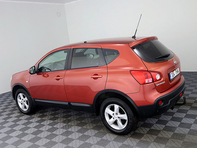 Nissan Qashqai Comfort 4x4 ATM 2.0 104kW Таллин - изображение 4