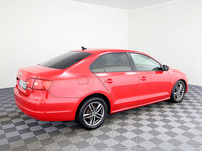 Volkswagen Jetta Highline 2.5 125kW Таллин - изображение 3