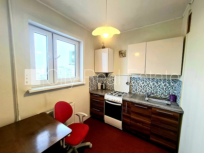 Благоустроенная озеленённая территория, лифт, лоджия 6 м2, изолированная комната, Рига - изображение 17