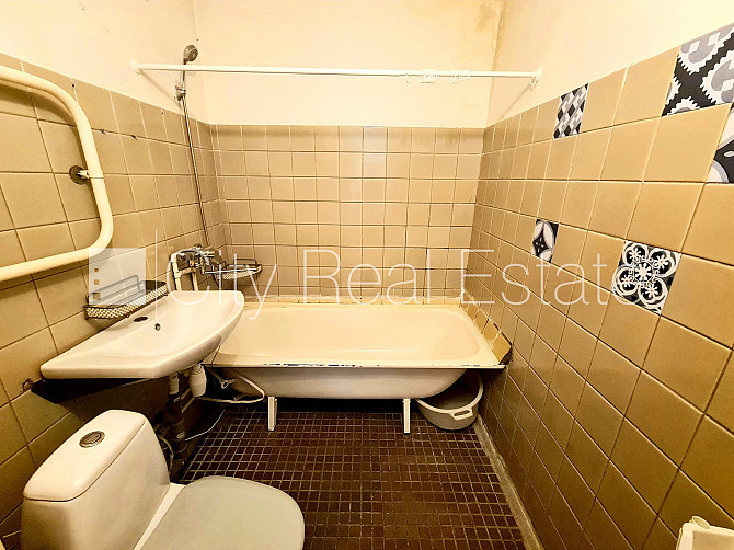 Благоустроенная озеленённая территория, лифт, лоджия 6 м2, изолированная комната, Рига - изображение 18