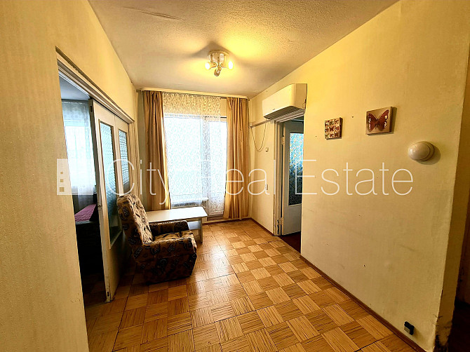 Благоустроенная озеленённая территория, лифт, лоджия 6 м2, изолированная комната, Рига - изображение 15