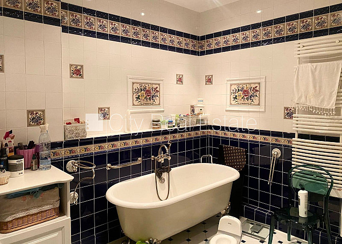 Фасадный дом, реновированный дом, благоустроенная озеленённая территория, вход с Рига - изображение 11