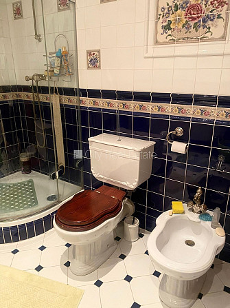 Фасадный дом, реновированный дом, благоустроенная озеленённая территория, вход с Рига - изображение 13