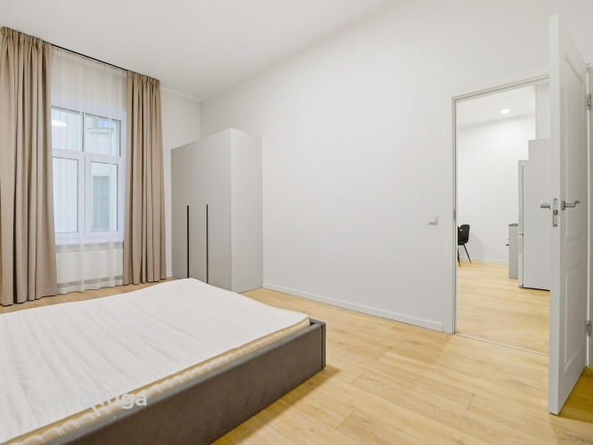 Mеблированная 2-комнатная квартира в Тихом центре Риги.  Квартира с высокими Рига - изображение 15