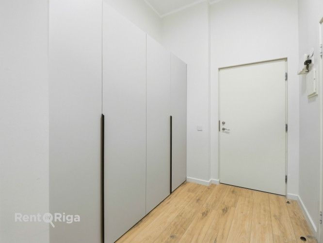 Mеблированная 2-комнатная квартира в Тихом центре Риги.  Квартира с высокими Рига - изображение 16