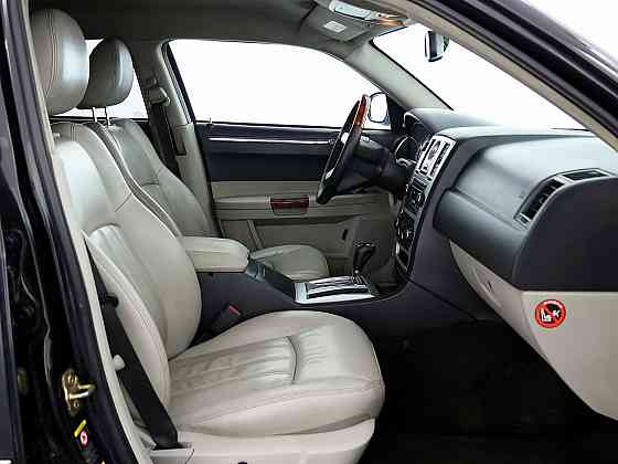 Chrysler 300 C Luxury 3.0 CRD 160kW Tallina