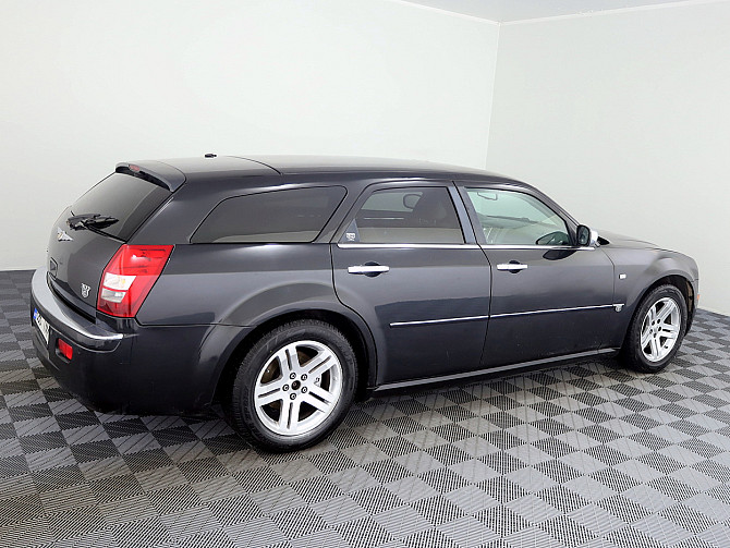 Chrysler 300 C Luxury 3.0 CRD 160kW Tallina - foto 3