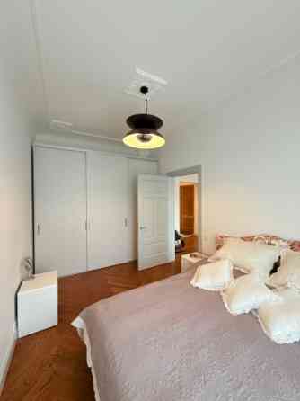 Продаётся элегантная, полностью меблированная 2-комнатная квартира в центре Риги Rīga