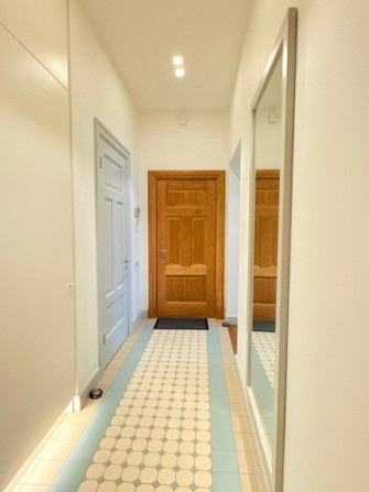 Pārdod elegantu 2 istabu dzīvokli Rīgas centrā  Piedāvājumā  skaists, pārdomāts un Rīga - foto 9