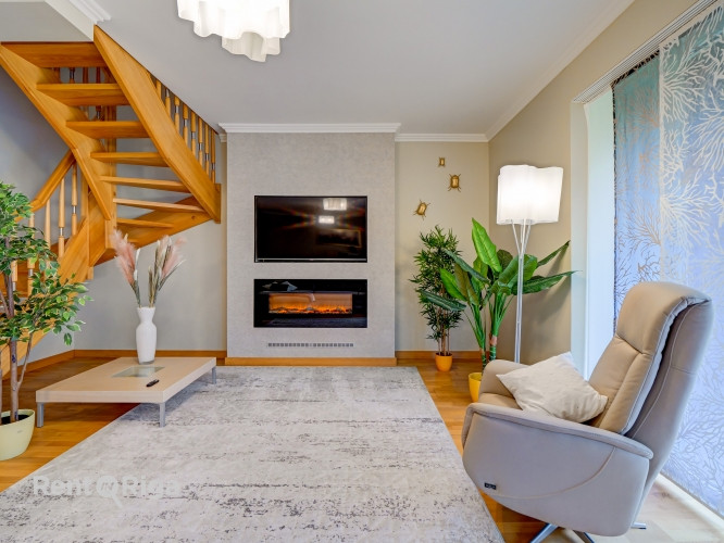 Реконструированный, качественно и со вкусом обставленный двухэтажный таунхаус в Огре и Огрский край - изображение 6