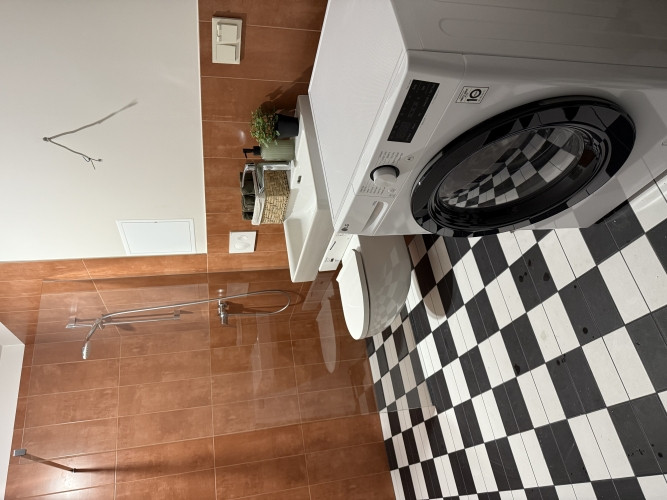 Izīrē pilnībā renovētu 2 istabu dzīvokli!  Mūsdienīgs un līdz detaļām pārdomāts Rīga - foto 1