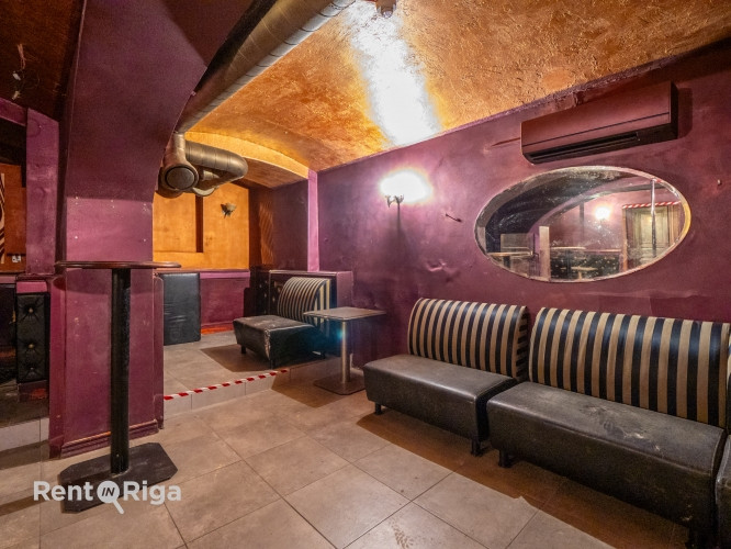Tiek iznomātas kluba telpas  Elizabetes ielā 49!  Piedāvājam nomai plašas 200 m pagraba telpas Rīga - foto 4