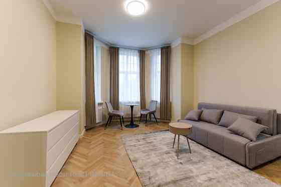 Меблированная однокомнатная квартира в центре Риги.  Он расположен в Rīga