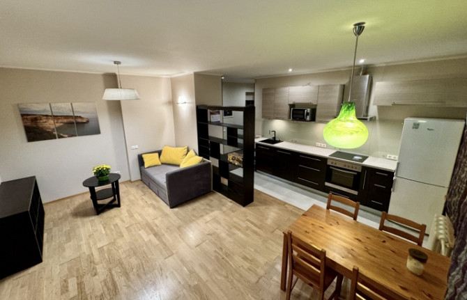 Dzīvoklis Rīgas centrā ar autostāvvietu!  Ilgtermiņā tiek izīrēts 3-istabu dzīvoklis, pēc Rīga - foto 7