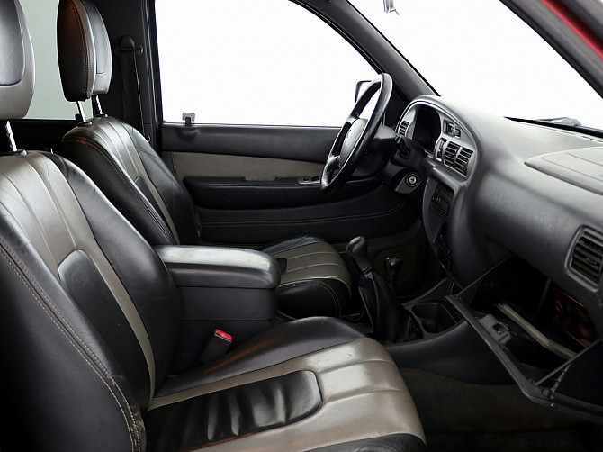 Ford Ranger Luxury Facelift 2.5 TDCi 80kW Tallina - foto 6