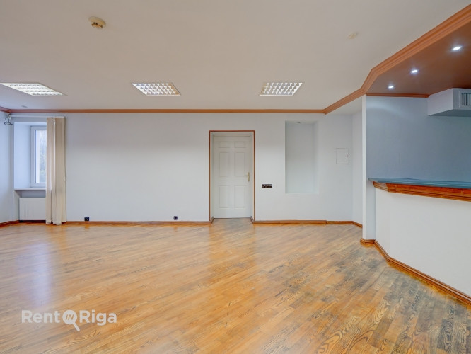 Atvērtā tipa birojs kopā ar savu virtuvi.  Piedāvājam nomai ērtu un funkcionālu biroja telpu Rīga - foto 8