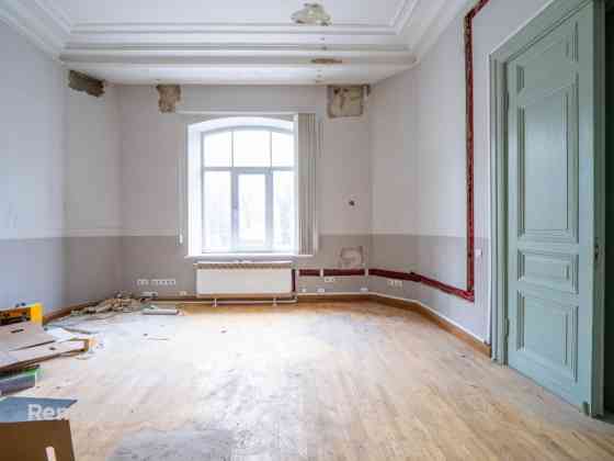 Сдаются в аренду коммерческие помещения в доме в стиле модерн в центре города!  В Rīga