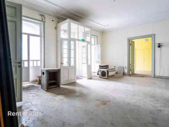 Сдаются в аренду коммерческие помещения в доме в стиле модерн в центре города!  В Rīga