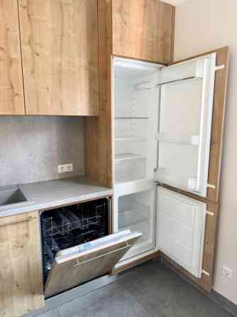 Izīrē gaišu un mājīgu 3 istabu dzīvokli Āgenskalnā!  Māja ar trīs stāviem un četriem dzīvokļiem, tāp Рига