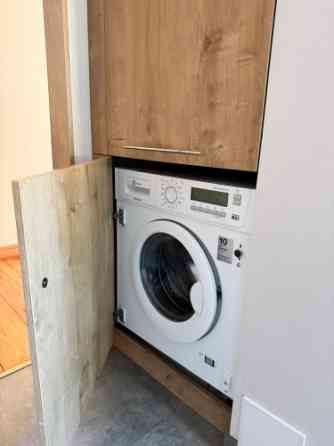 Izīrē gaišu un mājīgu 3 istabu dzīvokli Āgenskalnā!  Māja ar trīs stāviem un četriem dzīvokļiem, tāp Рига