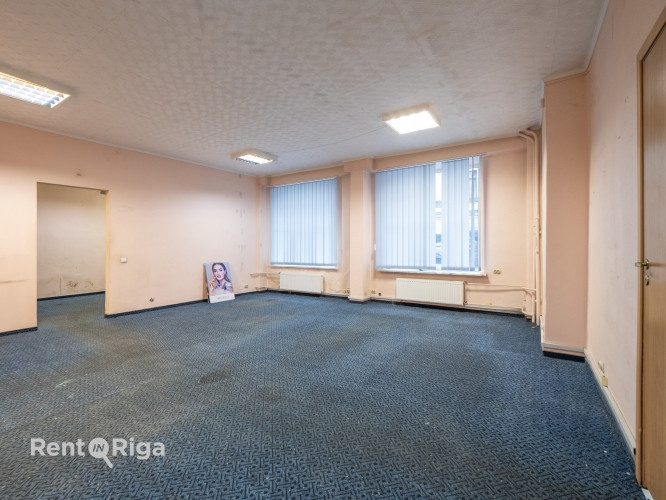 Birojs ar noliktavas telpām pirmajā stāvā ar atsevišķu ieeju no pirmā stāva. Rīga - foto 3
