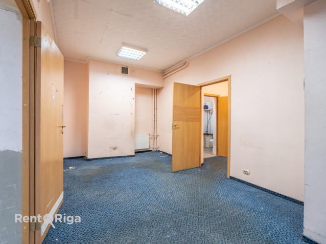Birojs ar noliktavas telpām pirmajā stāvā ar atsevišķu ieeju no pirmā stāva. Rīga - foto 5