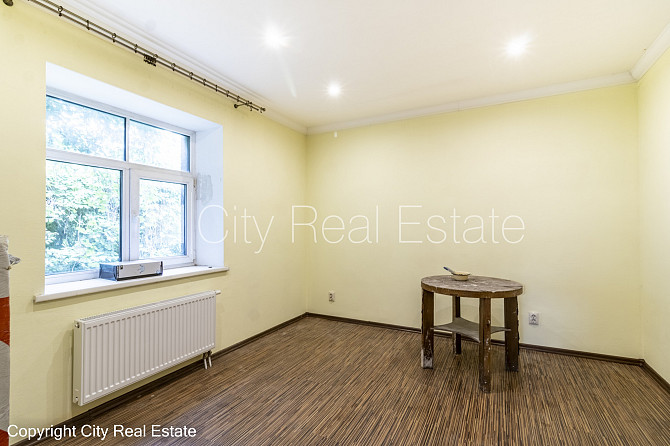 Privātmāja, fasādes māja, renovēta māja, slēgts pagalms, iežogota teritorija, radiatori ar Rīga - foto 5