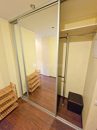 Земля в собственности, дом во дворе, кирпичные стены, благоустроенная Рига - изображение 17