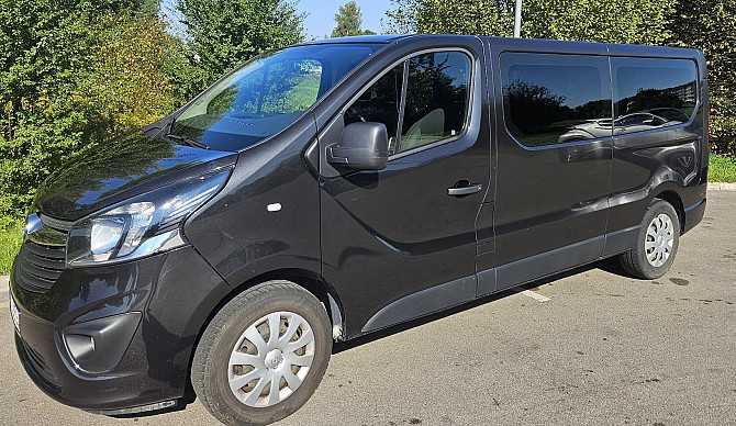 Garā bāze ar ietilpīgu bagāžnieku. 9(8+1) sēdvietas. Kopts un labi uzturēts Opel Vivaro. Visas... Rīga - foto 8