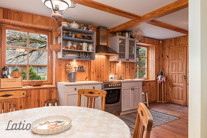 Tiek pārdots ekskluzīvs īpašums klusā jūras piekrastes teritorijā, 11 minūšu pastaigas attālumā no B Вентспилс и Вентспилсский край - изображение 2