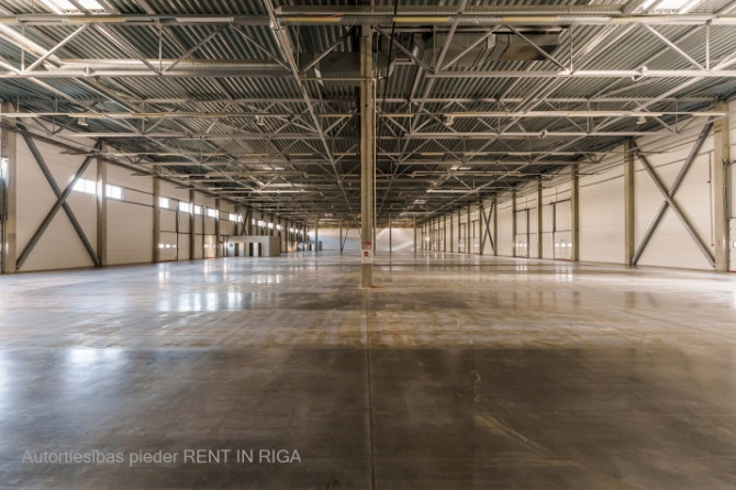 Noliktavas Daugavgrīvas un Tvaikoņu ielu krustojumā.  Fasādes ēka, ērta piekļuve no Rīga - foto 3